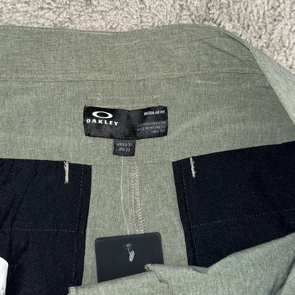 NWT Oakley Men’s New Take Pro 2.0 Stretch Walkshort Shorts - Picture 3 of 7